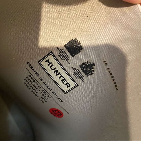 Hunter mid calf rain boots US size 8 needs to be cleaned - Picture 16 of 16